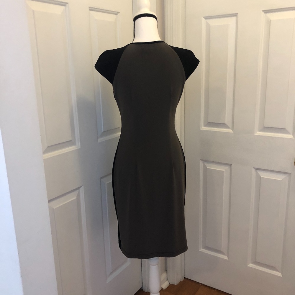 Like New Joseph Ribkoff Slenderizing Dress - Picture 9 of 13